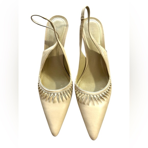 Ann Taylor Cream Slingback Heels with Pleated Design - Picture 1 of 9